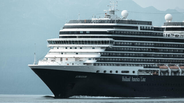 Cruise Ships As Fears Over Shrinking Glaciers Fuels Tourism 