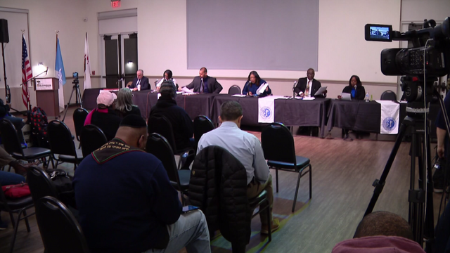 dolton-village-board-meeting-0303.png 
